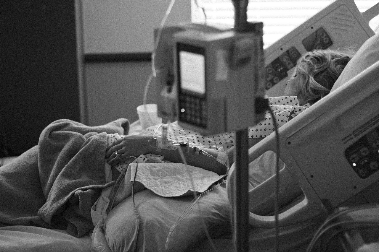 Patient alité à l'hôpital
